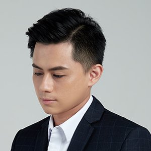 205萱源設計師_300_1 <b>萱源實業</b> 陳楷博