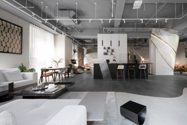 艾立思展示中心《流光漾影》