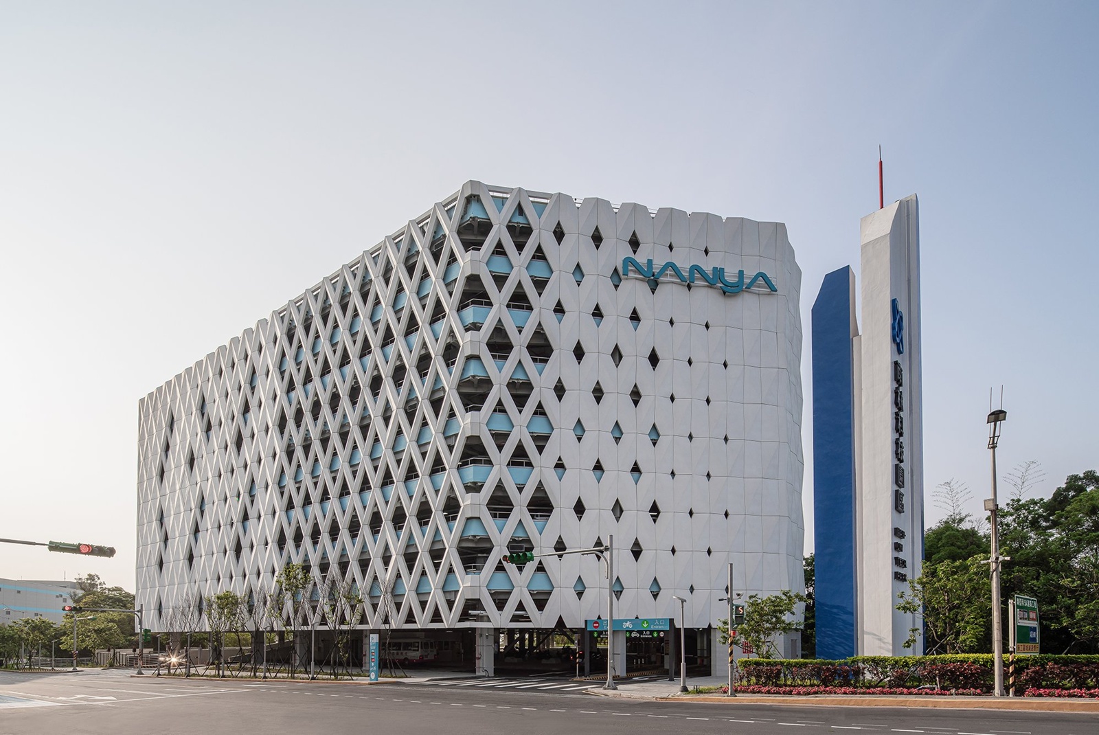 國際獎項代辦 ｜ 線構藝術之築 ｜ 雋品建築 DECO TV 室內設計網路平台