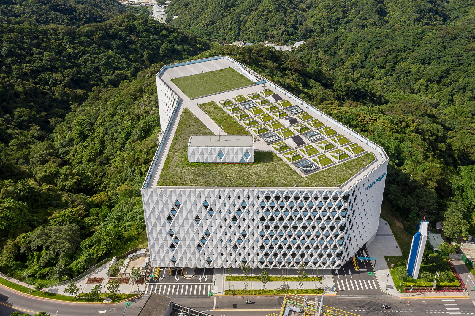 國際獎項代辦 ｜ 線構藝術之築 ｜ 雋品建築 DECO TV 室內設計網路平台10