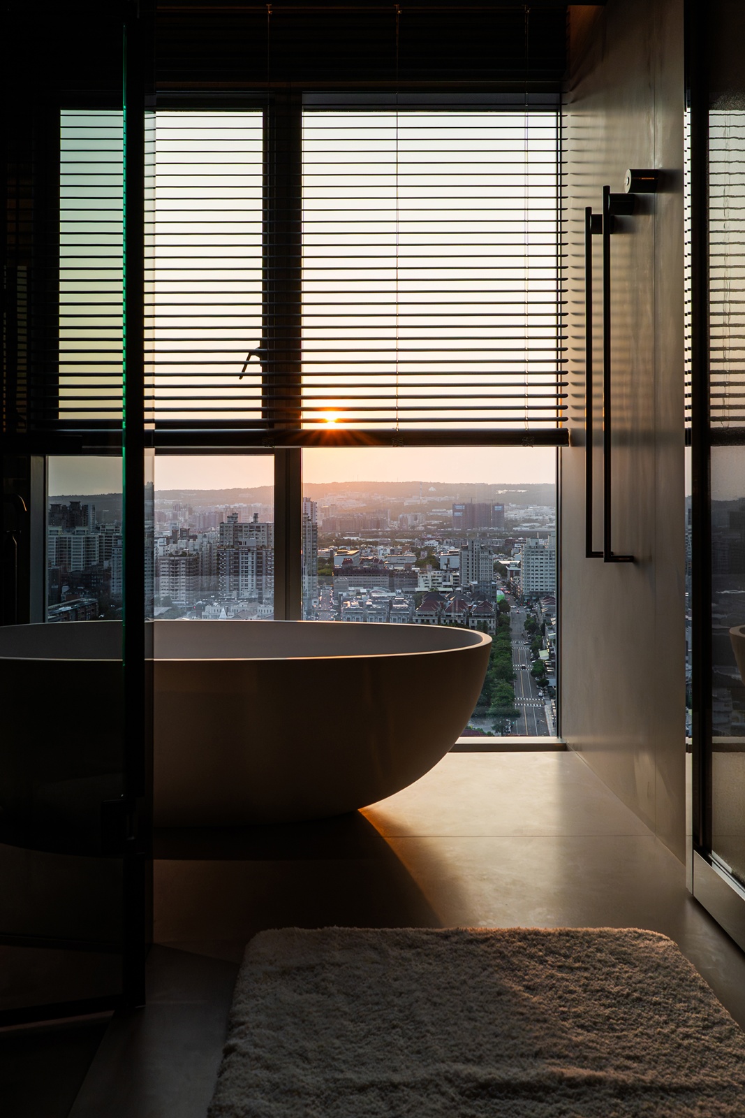 內斂之際・成形為境 │ 唐林設計 廖韋強 DECO TV 室內設計平台網路6