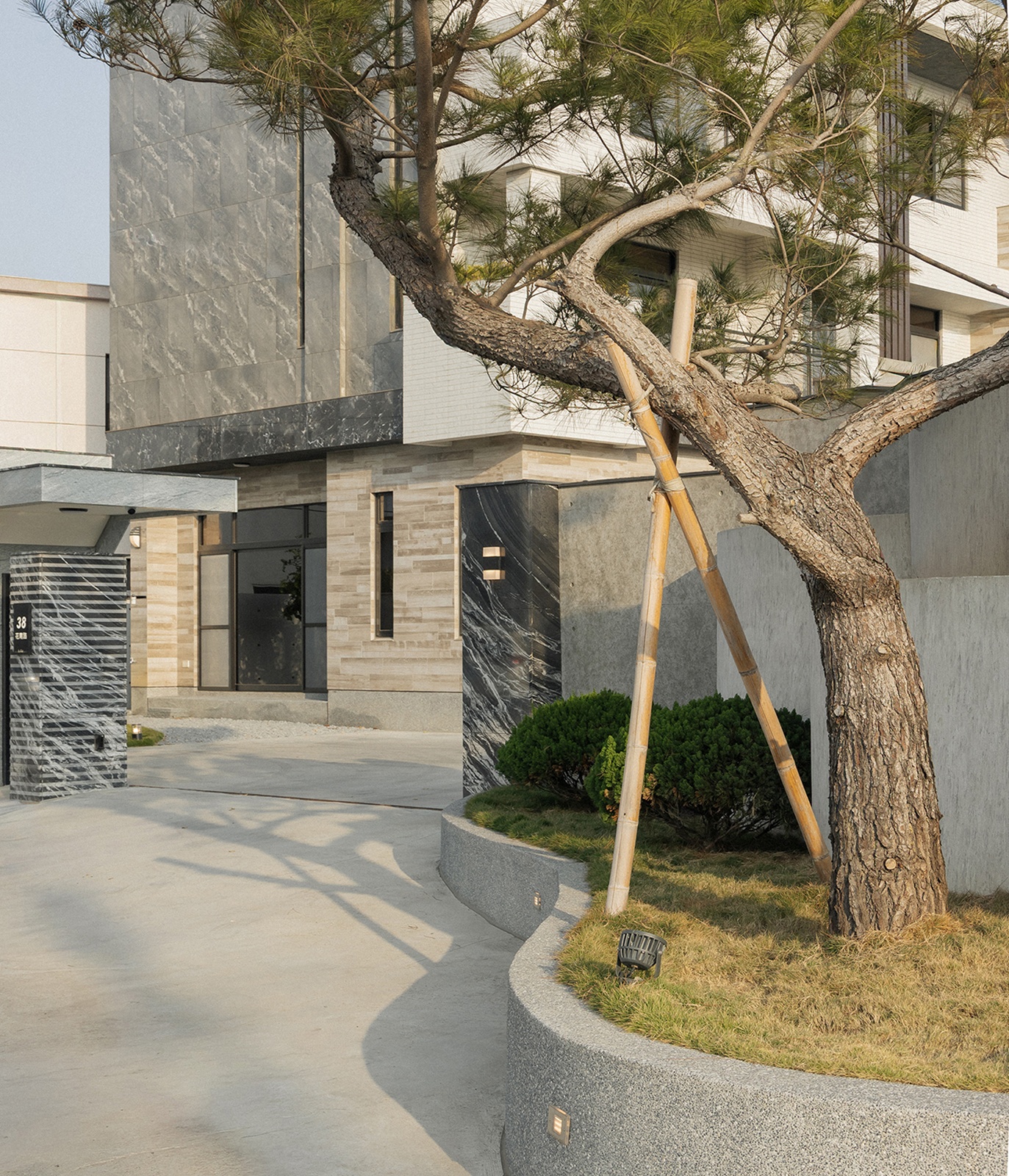 國際獎項代辦 ｜ 裝潢設計 ｜ 幾何濾器 ｜ 旭成建築2